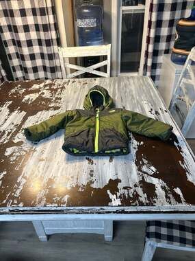 The North Face Toddler Reversible Mount Chimborazo Hooded Jacket Green/Pixel Fle